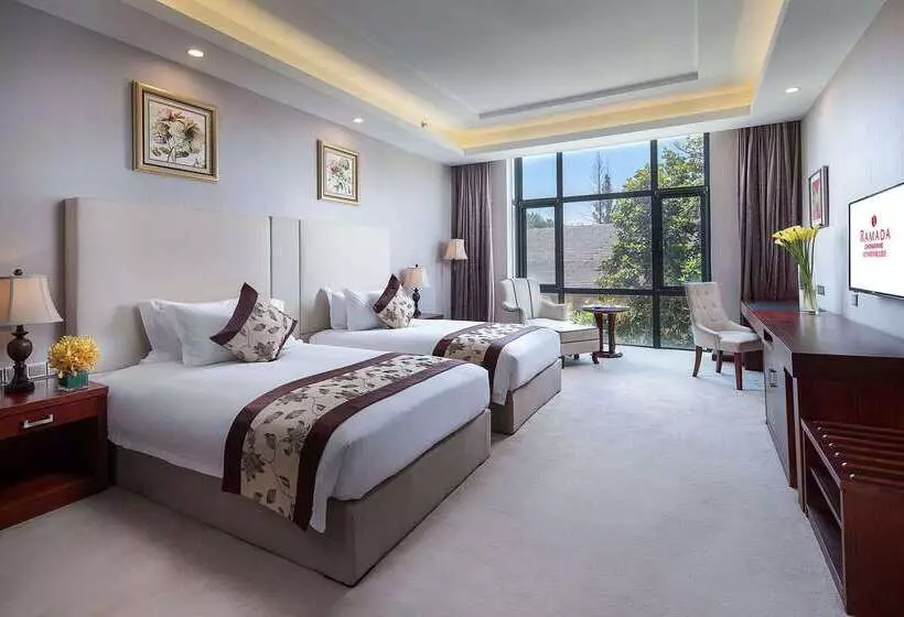 ホテル Ramada Xianning Chongyang