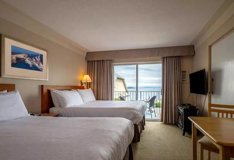 Hotelli Sidney Waterfront Inn & Suites