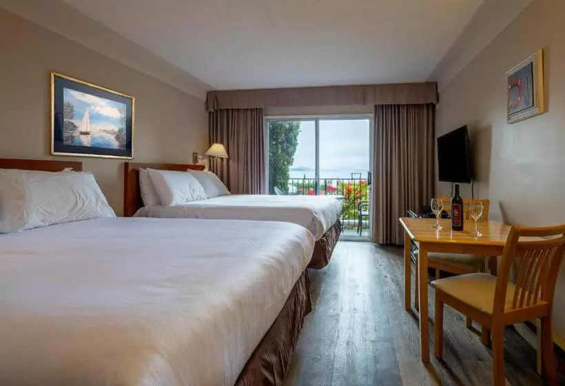 Hotelli Sidney Waterfront Inn & Suites