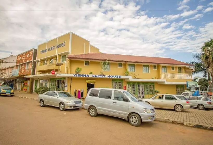 هتل Vienna Guesthouse