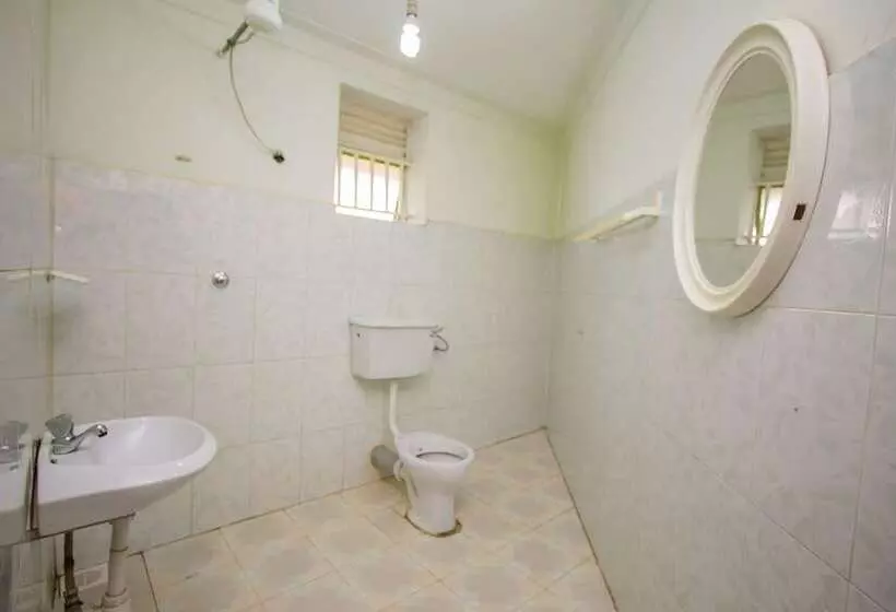 هتل Vienna Guesthouse