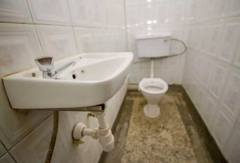 هتل Vienna Guesthouse