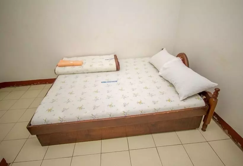 هتل Vienna Guesthouse