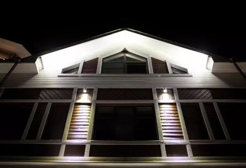 Hotelli Wardenclyffe Volgo&balt