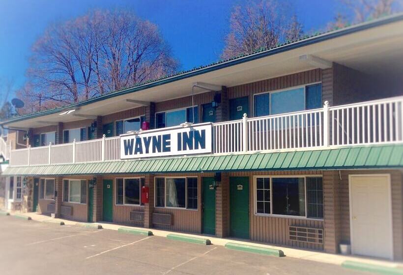 ホテル Wayne Inn