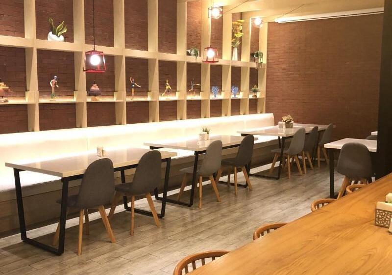 Atour Hotel Shanghai Lujiazui Babaihan