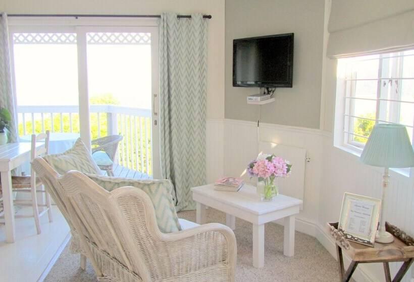 בית מלון כפרי Azure House