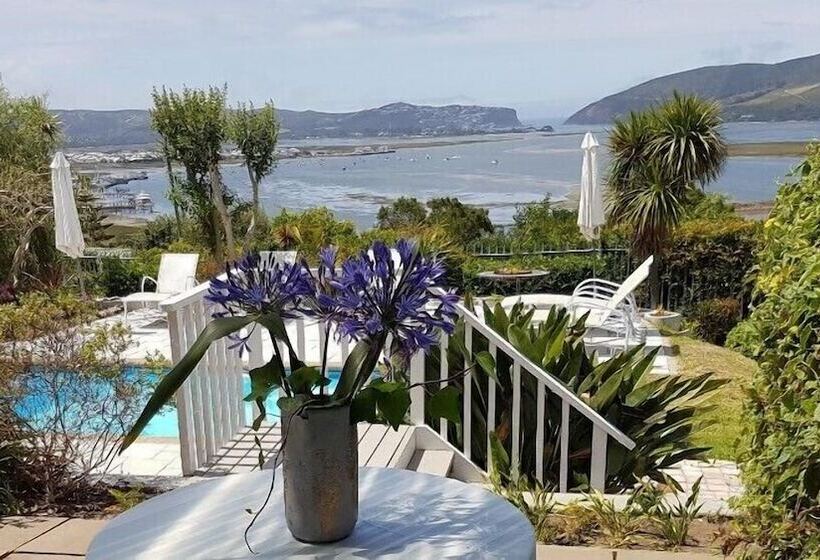 בית מלון כפרי Azure House