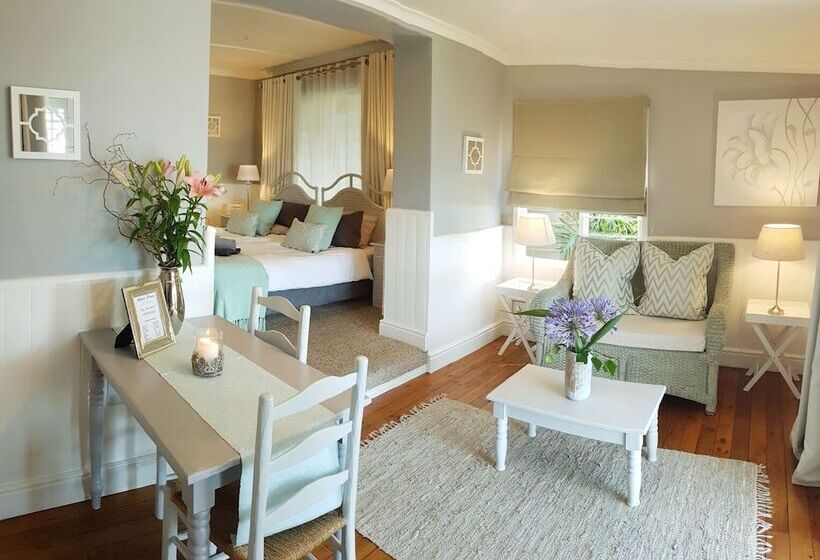 בית מלון כפרי Azure House