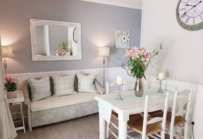 בית מלון כפרי Azure House