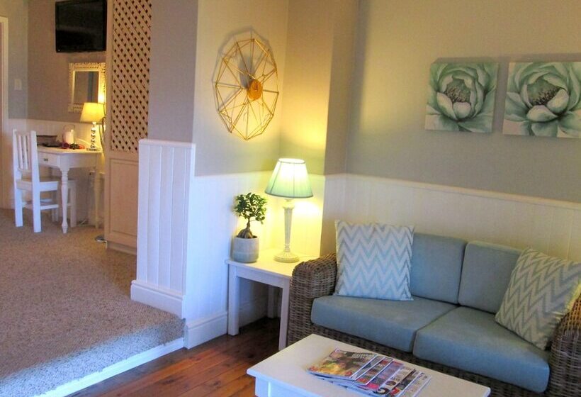 בית מלון כפרי Azure House