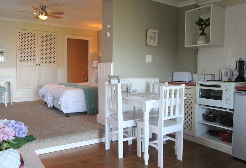 בית מלון כפרי Azure House