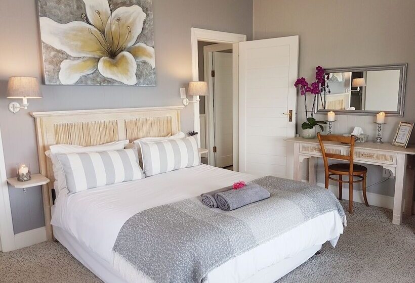 בית מלון כפרי Azure House