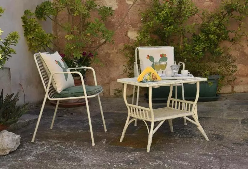 هتل B&b Antica Corte