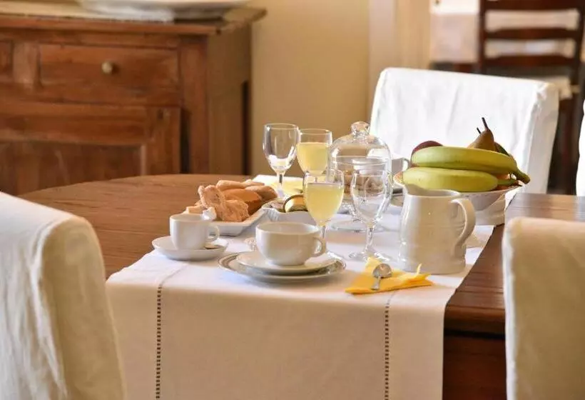 هتل B&b Antica Corte
