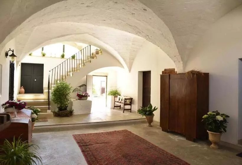 هتل B&b Antica Corte