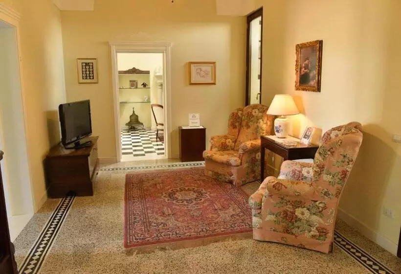 هتل B&b Antica Corte