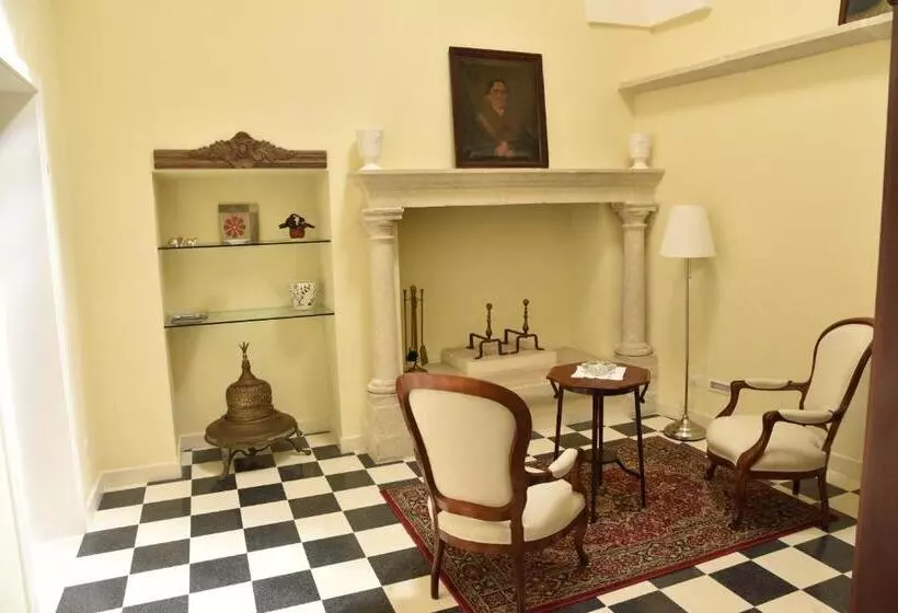 هتل B&b Antica Corte