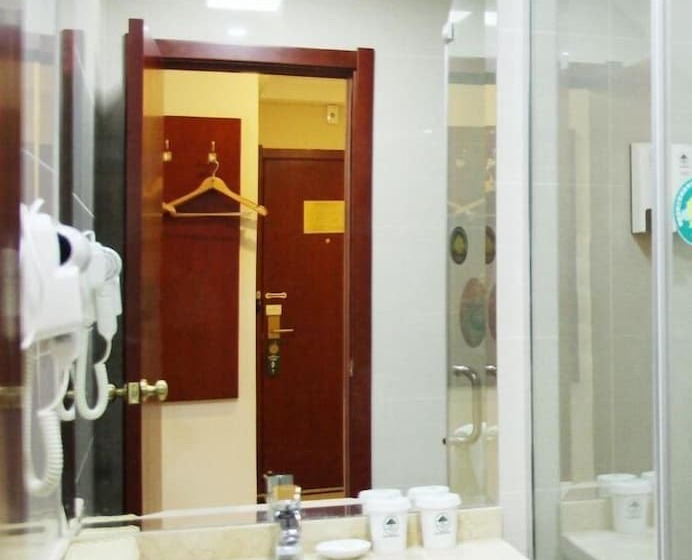 فندق Greentree Inn Shanghai Pudong Airport Heqing Huanqing Middle Road Express