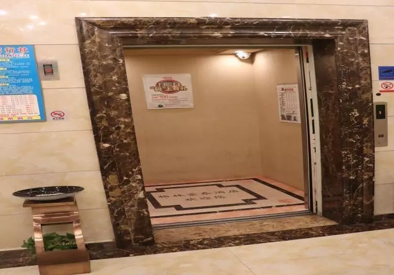 Hotelli Greentree Inn Shanghai Shanghai University Shangda Road Shell