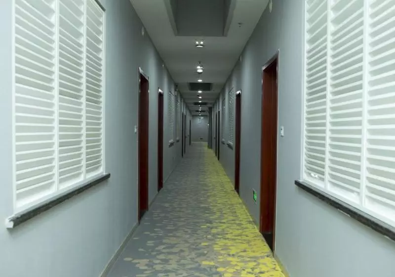 Hotelli Greentree Inn Shanghai Shanghai University Shangda Road Shell