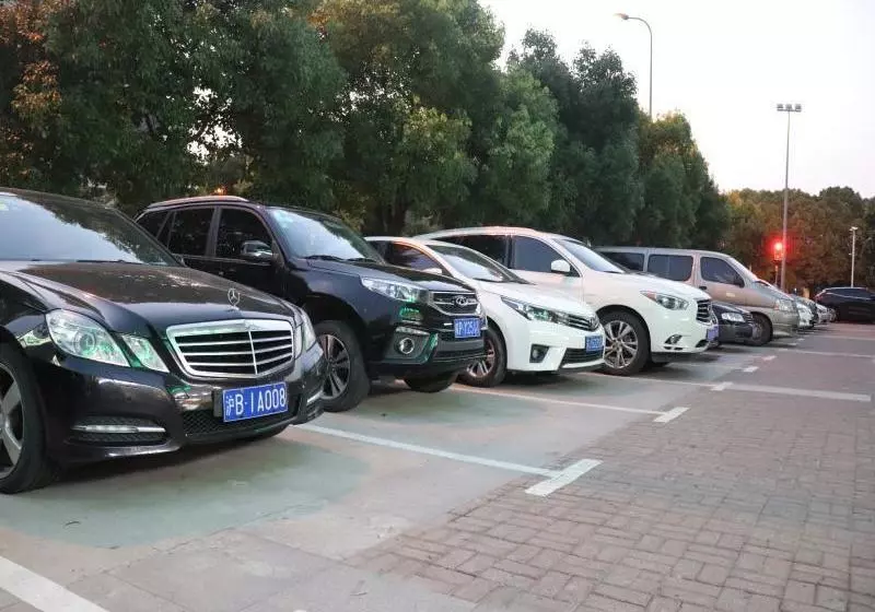 Hotelli Greentree Inn Shanghai Shanghai University Shangda Road Shell