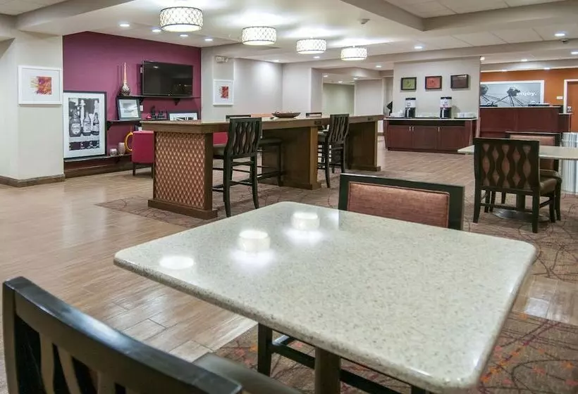 Hotelli Hampton Inn Opelousas