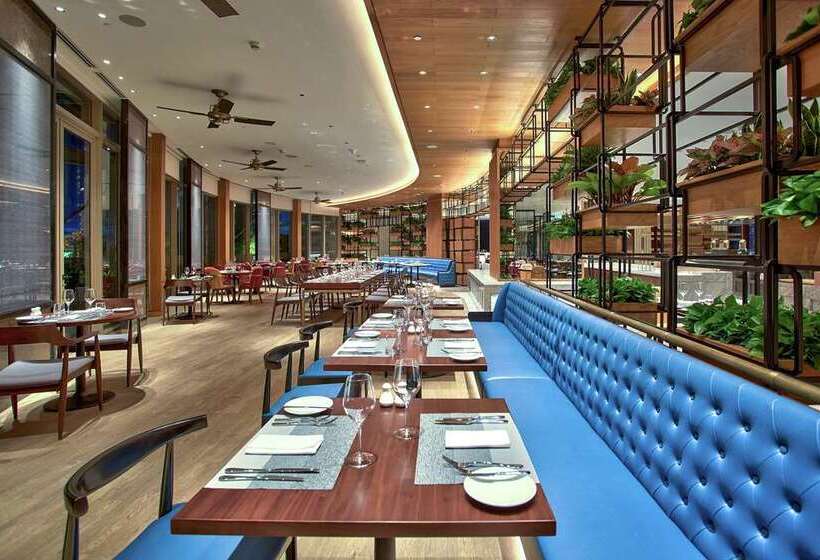 هتل Hilton Da Nang