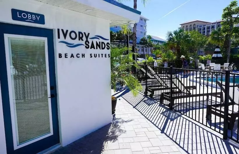 ホテル Ivory Sands Beach Suites