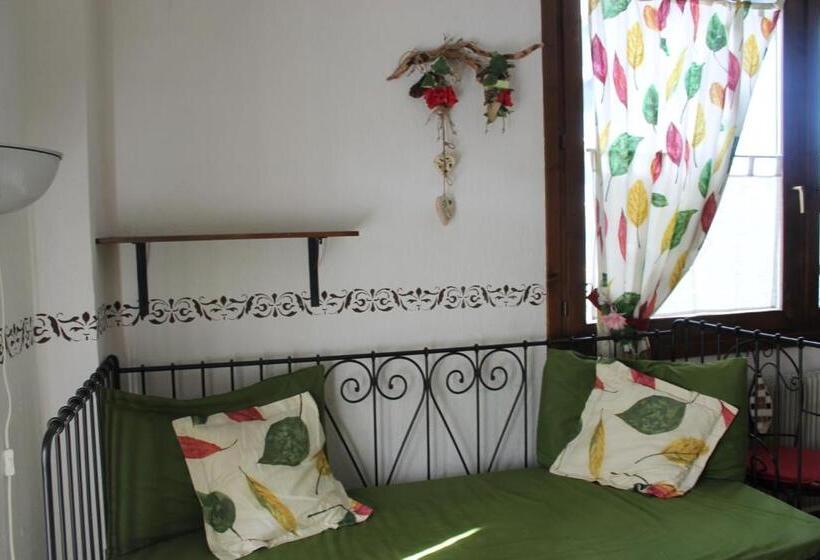 בית מלון כפרי Jolly Residence