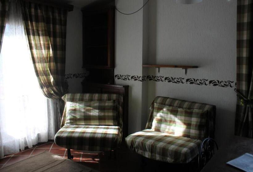 בית מלון כפרי Jolly Residence