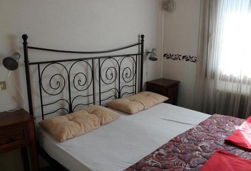 בית מלון כפרי Jolly Residence