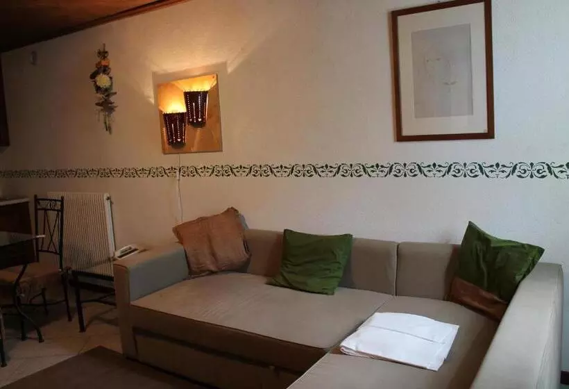 Hotelli Jolly Residence