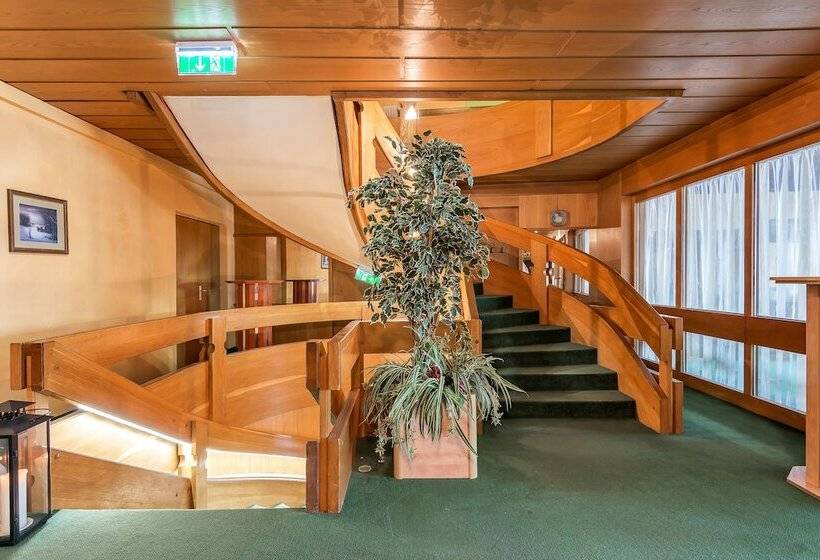 酒店 Rössl By Skinetworks