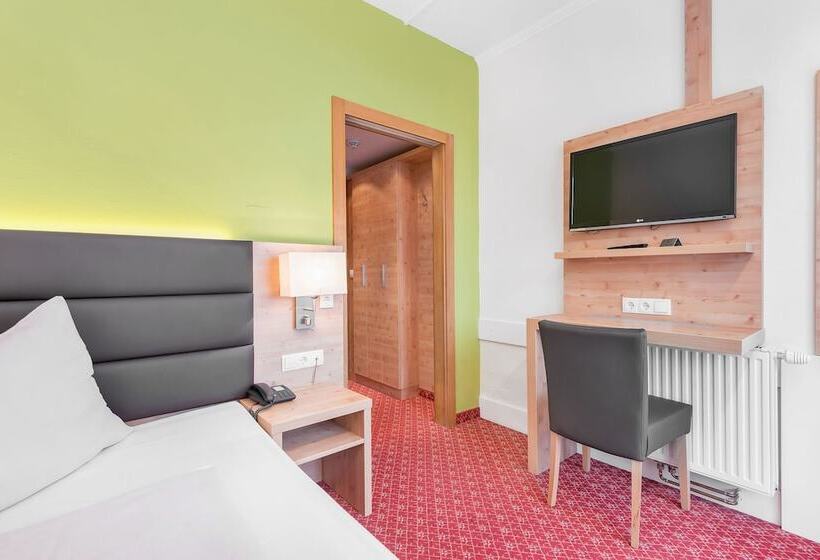 酒店 Rössl By Skinetworks