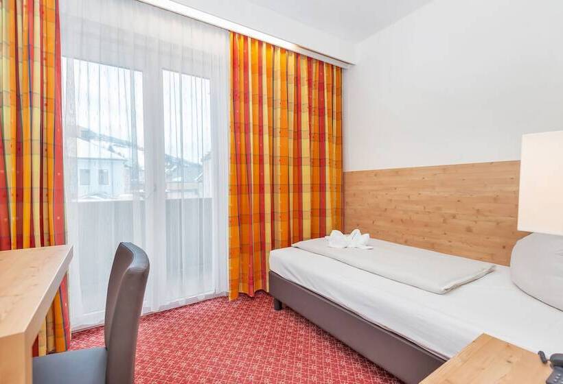 酒店 Rössl By Skinetworks