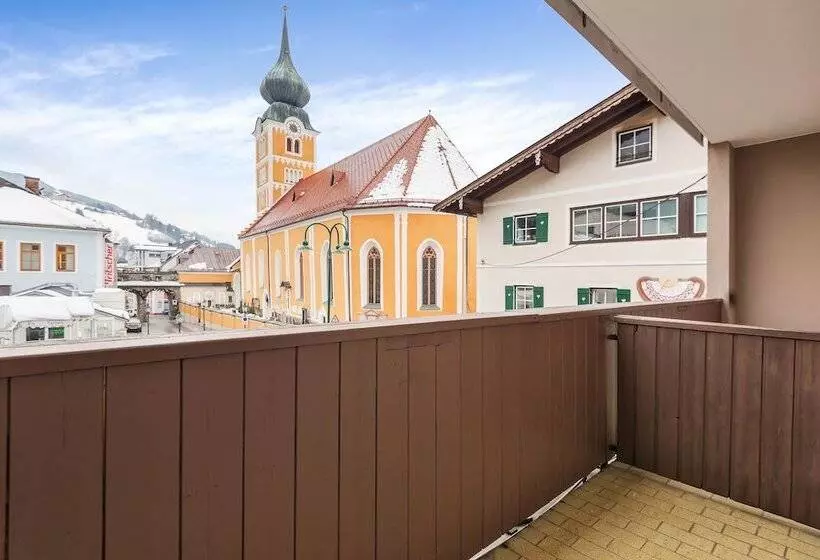 Hotelli Rössl By Skinetworks