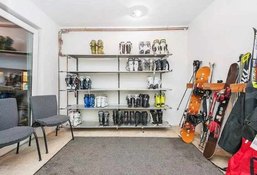 Hotelli Rössl By Skinetworks