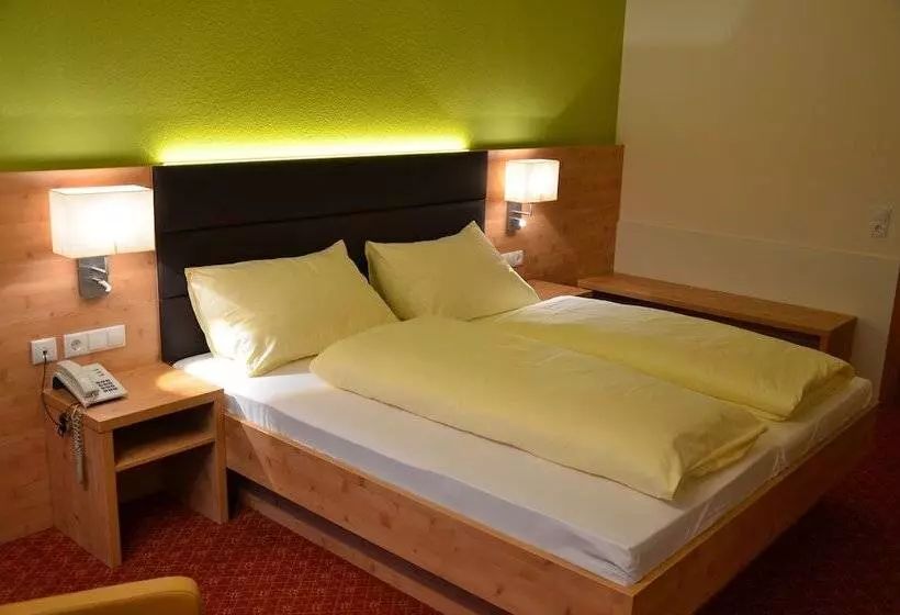 Hotelli Rössl By Skinetworks