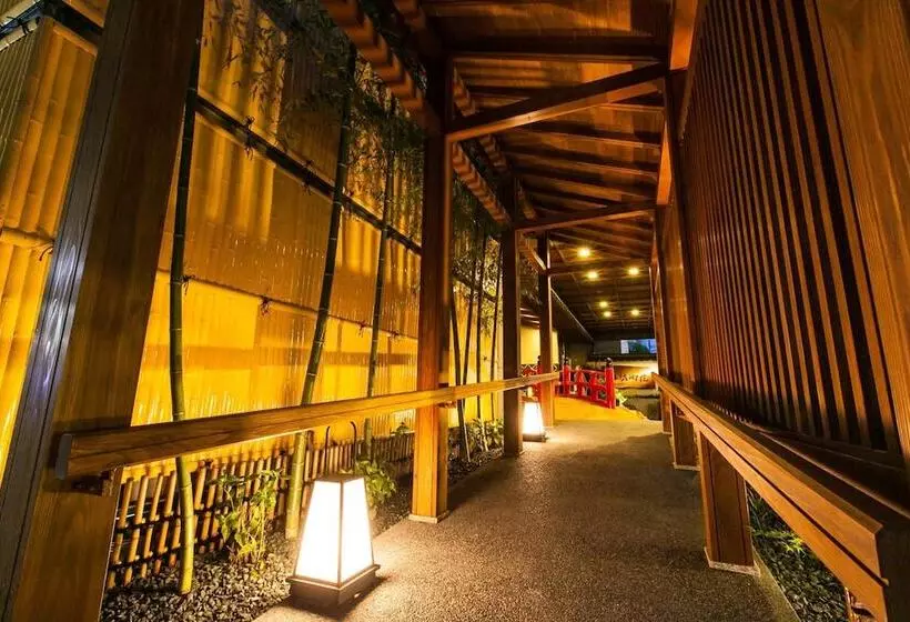 ホテル Tosa Gyoen