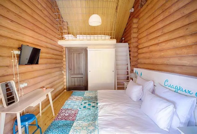 Snegiri Village Chalet