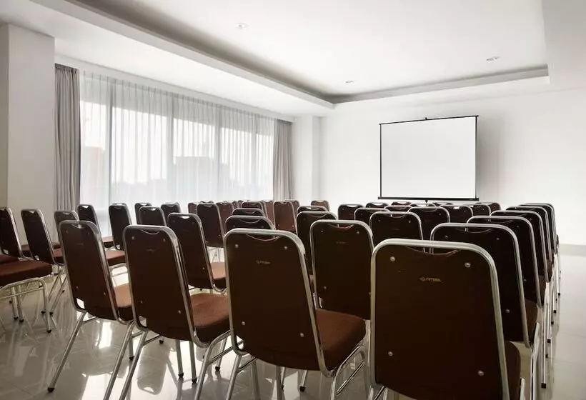 Amaris Hotel Serpong Tangerang