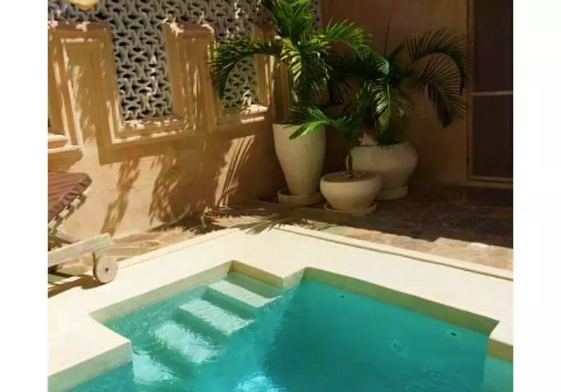 هتل Amber Villas Diani