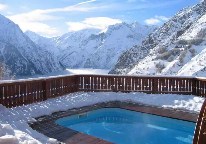 Hotelli Chalet Le Ponton