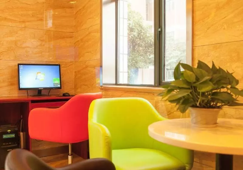 Hotelli Greentree Inn Jiangsu Nanjing Confucius Temple Sanshan Street Subway Station Express