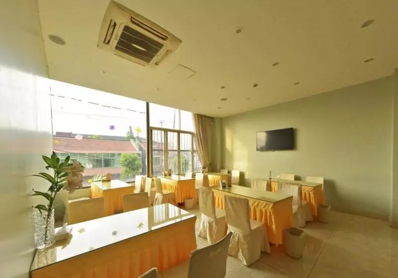 هتل Greentree Inn Shanghai Songjiang District Yanshou Road Li Ta Express