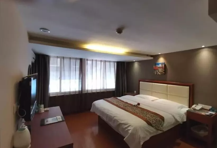 Hotelli Greentree Inn Yangzhou South Yangtze River Road University City Express