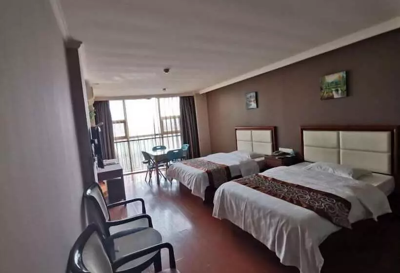 Hotelli Greentree Inn Yangzhou South Yangtze River Road University City Express