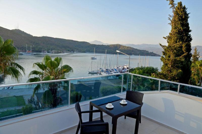 Hotel Q&s Cennet Life