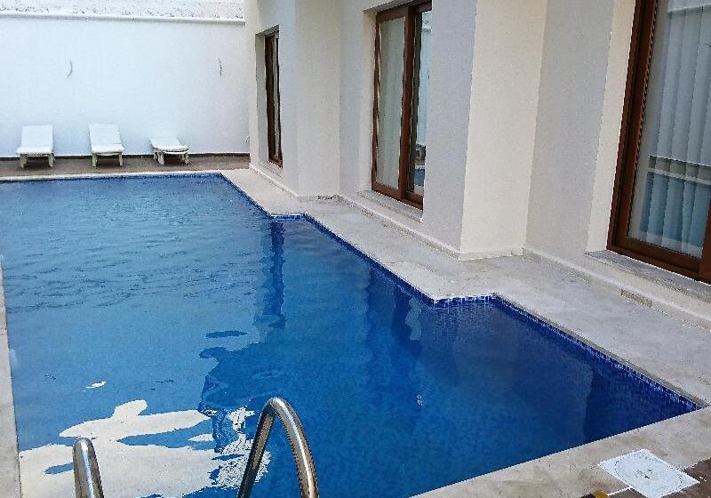 Hotel Q&s Cennet Life